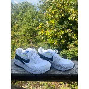 Nike LD Victory White/Black Running Shoes AT4441-101 Women's Size 7.5